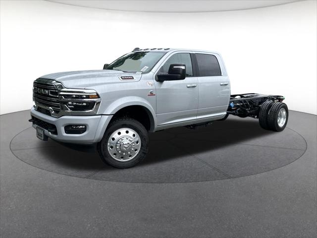 2026 RAM 5500 Chassis RAM 5500 BIG HORN CHASSIS CREW CAB 4X4 84 CA