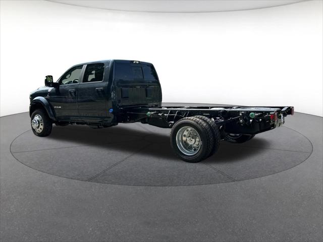 2026 RAM 5500 Chassis RAM 5500 BIG HORN CHASSIS CREW CAB 4X4 84 CA