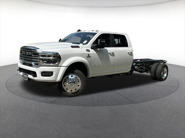 2026 RAM 5500 Chassis RAM 5500 BIG HORN CHASSIS CREW CAB 4X4 84 CA