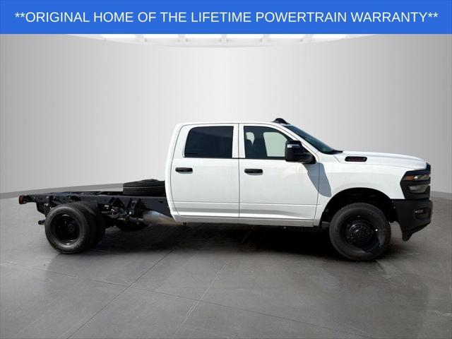 2026 RAM 3500 Chassis RAM 3500 TRADESMAN CREW CAB CHASSIS 4X4 60 CA