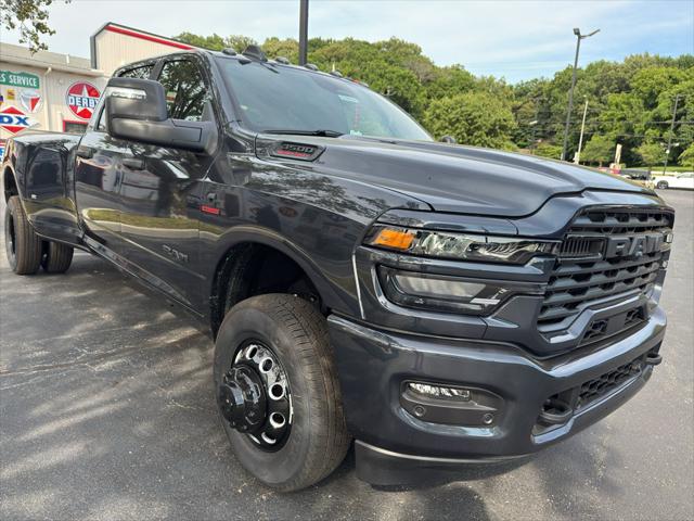 2026 RAM 3500 RAM 3500 BIG HORN CREW CAB 4X4 8 BOX 2026 RAM 3500 RAM 3500 BIG HORN CREW CAB 4X4 8 BOX