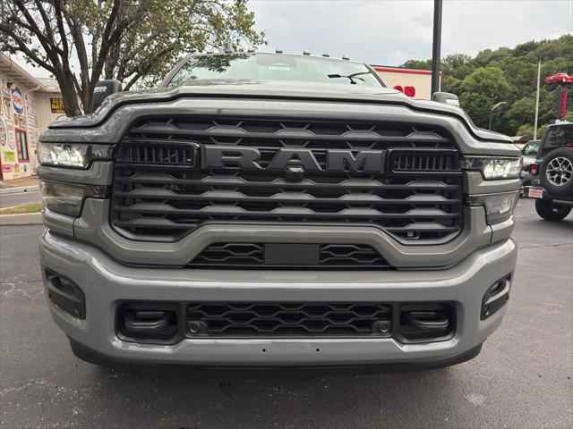 2026 RAM 3500 RAM 3500 BIG HORN CREW CAB 4X4 8 BOX