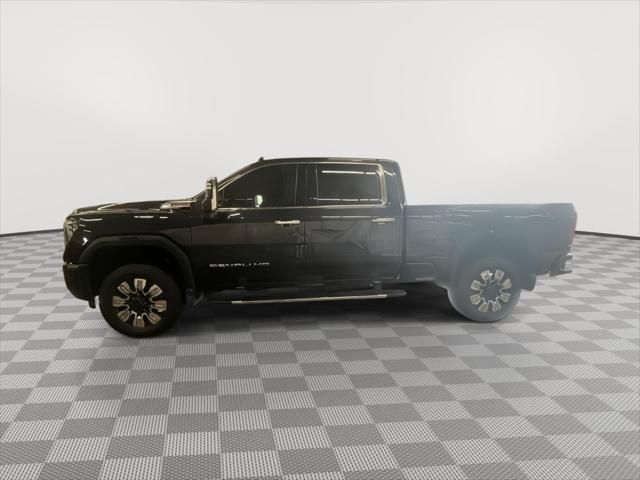 2025 GMC Sierra 3500HD 4WD Crew Cab Standard Bed Denali