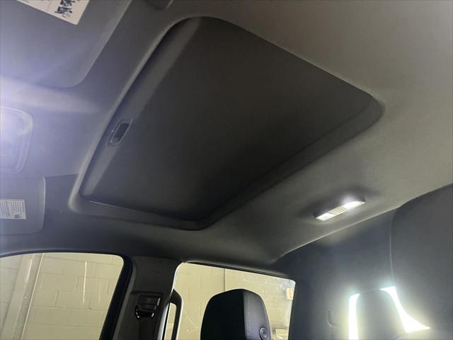 2025 GMC Sierra 3500HD 4WD Crew Cab Standard Bed Denali