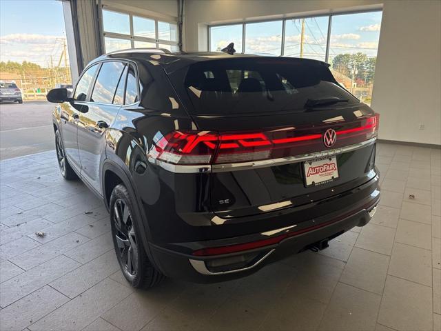 2026 Volkswagen Atlas Cross Sport SE with Technology