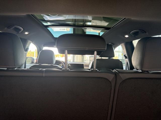 2026 Volkswagen Atlas Cross Sport SE with Technology