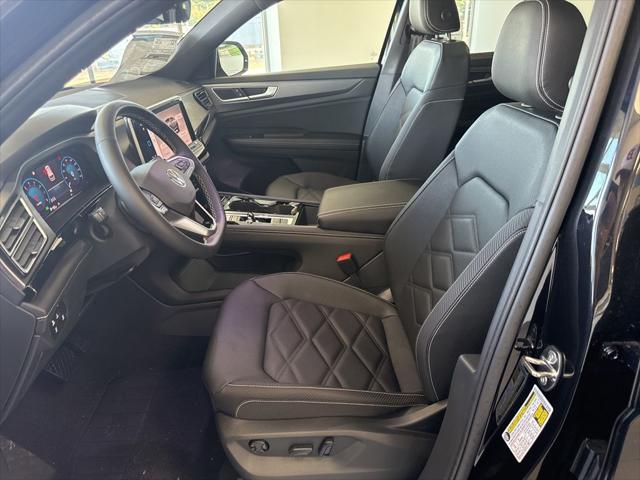 2026 Volkswagen Atlas Cross Sport SE with Technology