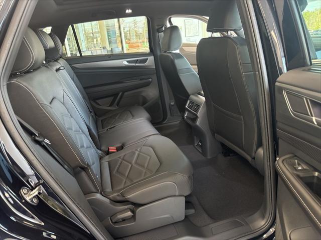 2026 Volkswagen Atlas Cross Sport SE with Technology