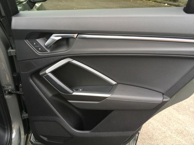 2022 Audi Q3 Premium Plus 45 TFSI S line quattro Tiptronic
