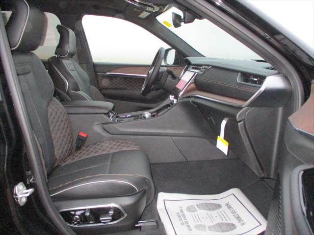 2022 Jeep Grand Cherokee Summit 4x4