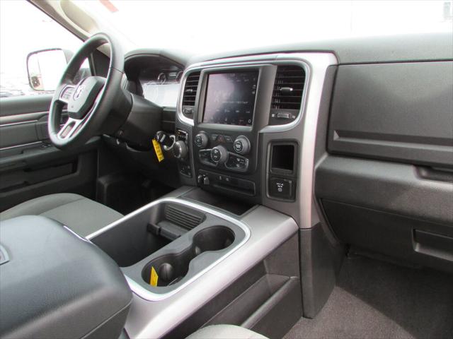 2023 Ram 1500 Classic SLT Crew Cab 4x4 5'7" Box