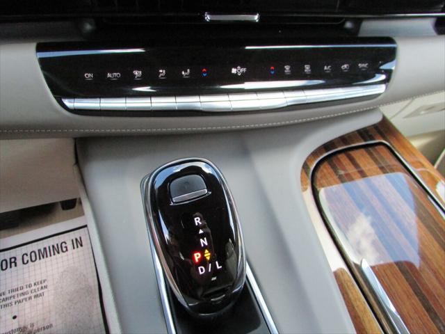 2023 Cadillac Escalade ESV 4WD Premium Luxury Platinum