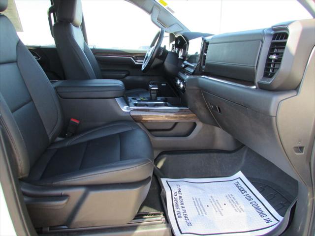 2024 GMC Sierra 1500 4WD Crew Cab Short Box Elevation with 3SB