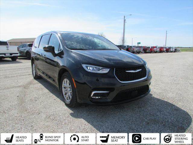 2025 Chrysler Pacifica Select for sale in Virden, IL