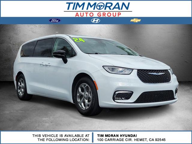 2024 Chrysler Pacifica Limited for sale in Hemet, CA