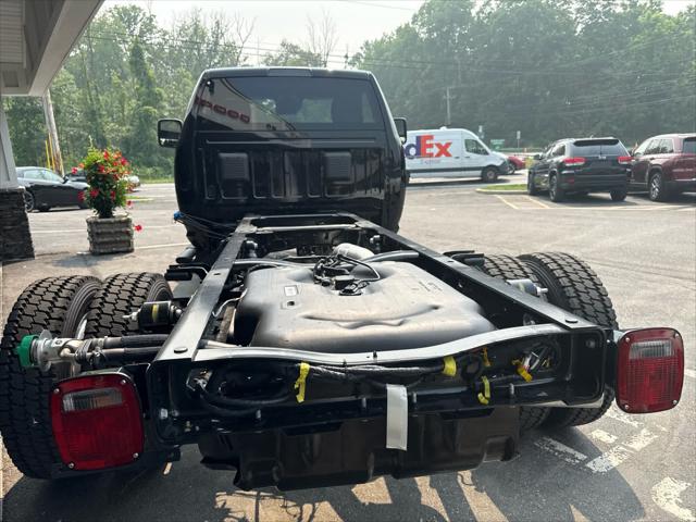 2026 RAM 5500 Chassis RAM 5500 TRADESMAN CHASSIS REGULAR CAB 4X4 84 CA