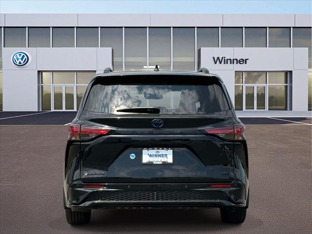 2025 Toyota Sienna XSE