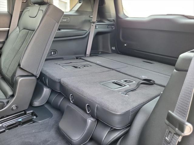 2026 Jeep Grand Cherokee L Altitude 4x2