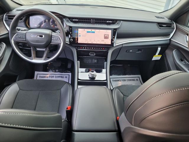 2026 Jeep Grand Cherokee L Altitude 4x2