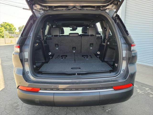 2026 Jeep Grand Cherokee L Altitude 4x2