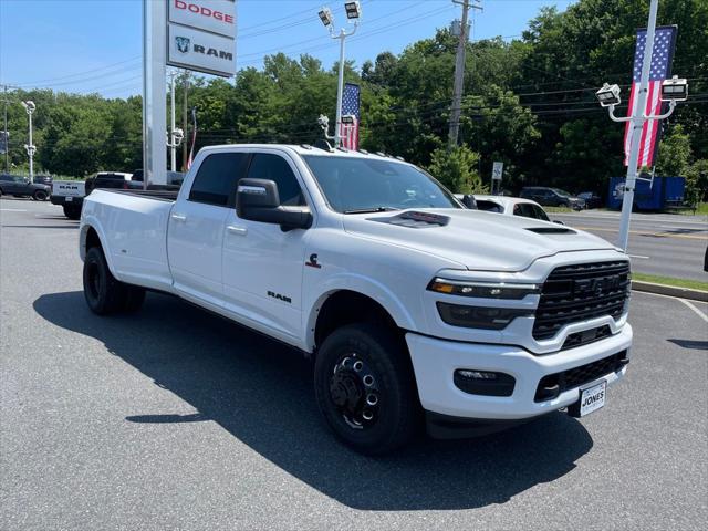 2026 RAM 3500 RAM 3500 LIMITED CREW CAB 4X4 8 BOX 2026 RAM 3500 RAM 3500 LIMITED CREW CAB 4X4 8 BOX