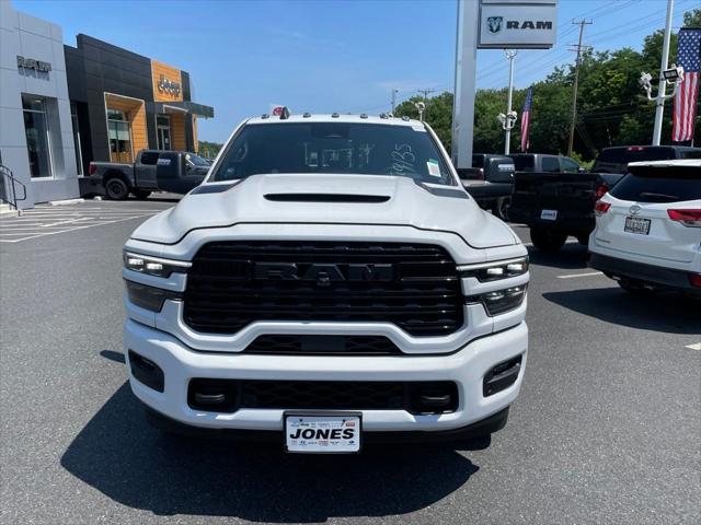 2026 RAM 3500 RAM 3500 LIMITED CREW CAB 4X4 8 BOX 2026 RAM 3500 RAM 3500 LIMITED CREW CAB 4X4 8 BOX
