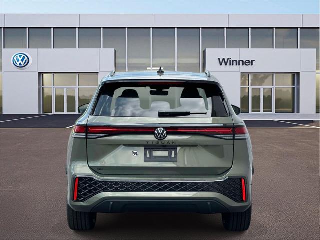 2026 Volkswagen Tiguan SE R-Line Black