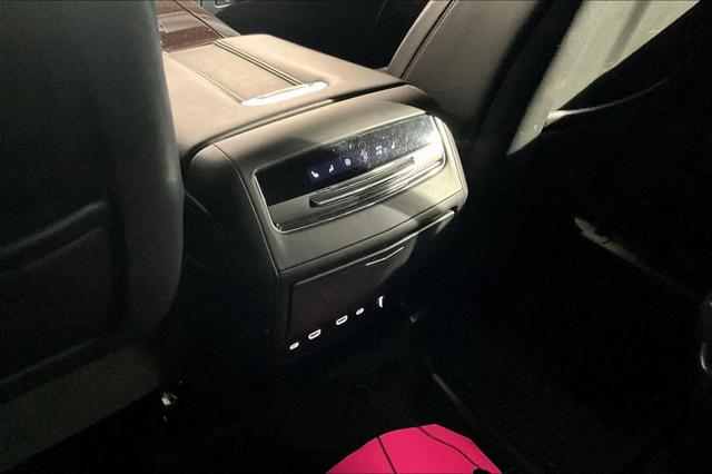 2023 Cadillac Escalade 4WD Sport Platinum