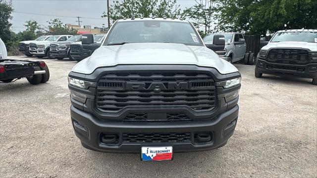 2026 RAM Ram 3500 Chassis Cab RAM 3500 TRADESMAN CREW CAB CHASSIS 4X4 60 CA 2026 RAM Ram 3500 Chassis Cab RAM 3500 TRADESMAN CREW CAB CHASSIS 4X4 60 CA