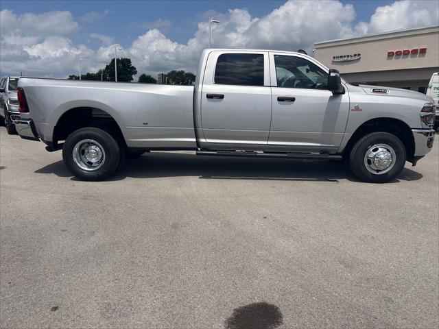 2026 RAM Ram 3500 RAM 3500 TRADESMAN CREW CAB 4X4 8 BOX