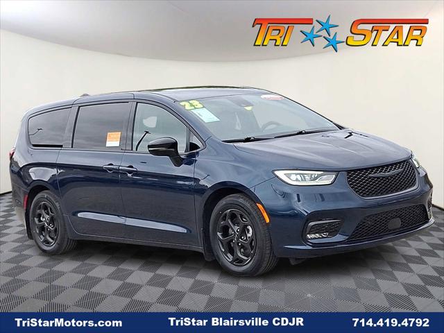 2023 Chrysler Pacifica Hybrid Limited 2023 Chrysler Pacifica Hybrid Limited