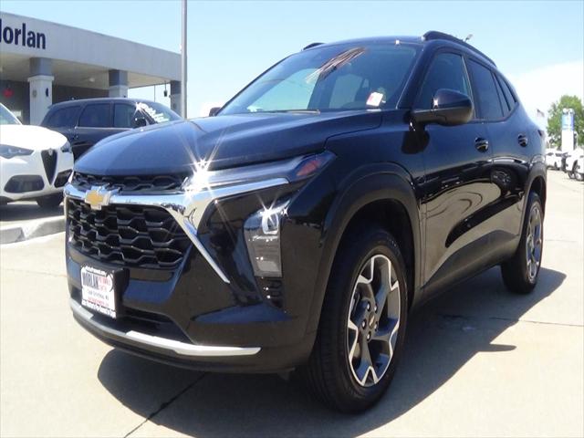 2025 Chevrolet Trax FWD LT