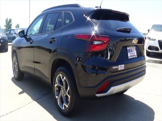 2025 Chevrolet Trax FWD LT