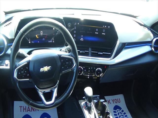 2025 Chevrolet Trax FWD LT