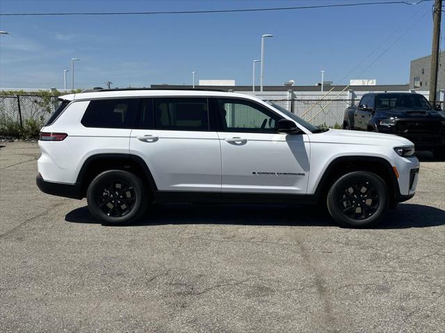 2026 Jeep Grand Cherokee L GRAND CHEROKEE L LAREDO ALTITUDE 4X4 2026 Jeep Grand Cherokee L GRAND CHEROKEE L LAREDO ALTITUDE 4X4