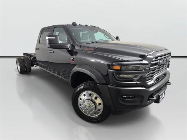 2026 RAM 5500 Chassis RAM 5500 TRADESMAN CHASSIS CREW CAB 4X4 84 CA