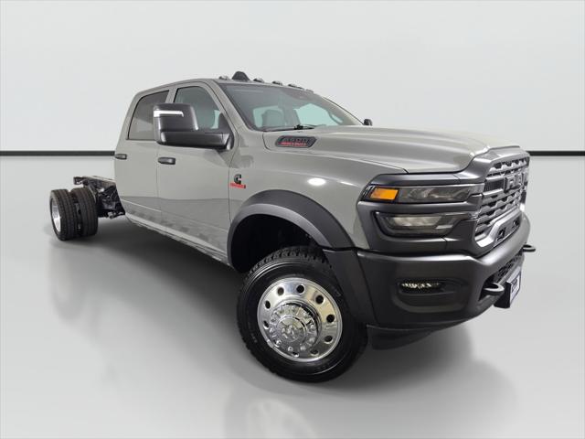 2026 RAM 5500 Chassis RAM 5500 TRADESMAN CHASSIS CREW CAB 4X4 84 CA