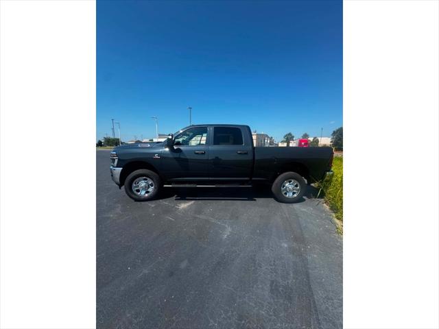 2026 RAM 2500 RAM 2500 TRADESMAN CREW CAB 4X4 64 BOX