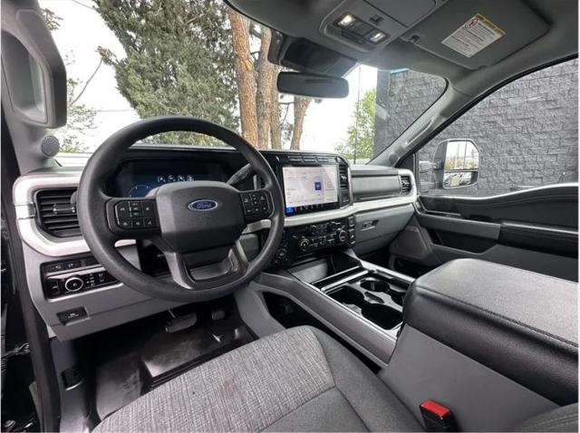 2023 Ford F-250 XLT