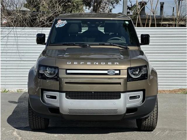 2025 Land Rover Defender 90 P300 S
