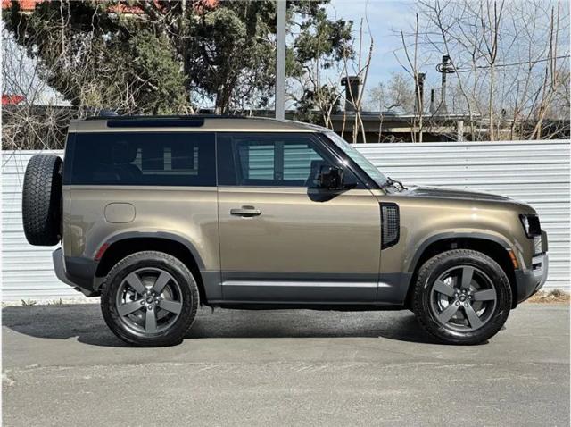 2025 Land Rover Defender 90 P300 S