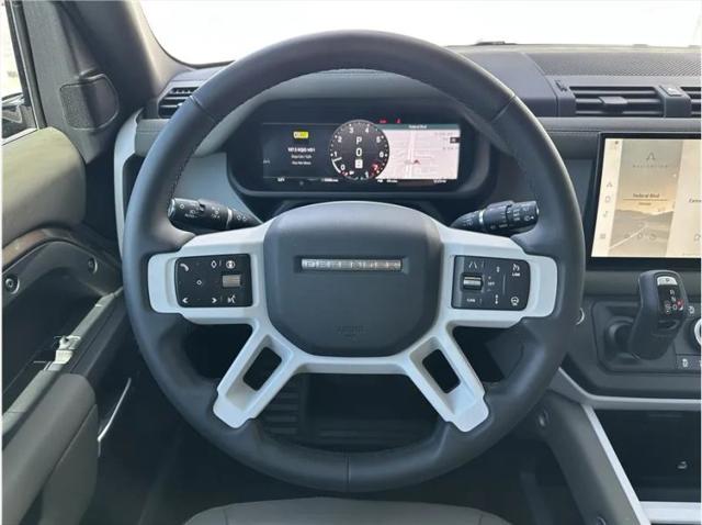 2025 Land Rover Defender 90 P300 S