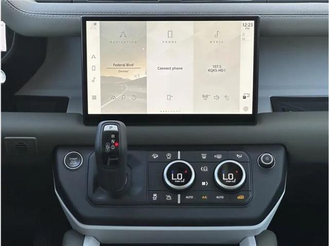 2025 Land Rover Defender 90 P300 S