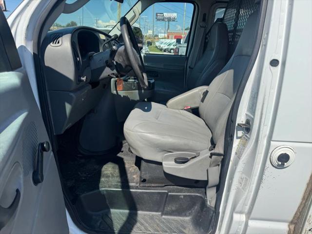 2008 Ford E-350 Super Duty Commercial