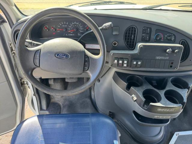 2008 Ford E-350 Cutaway Base