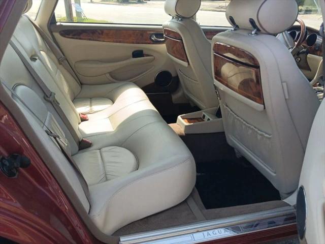 2000 Jaguar XJ Vanden Plas