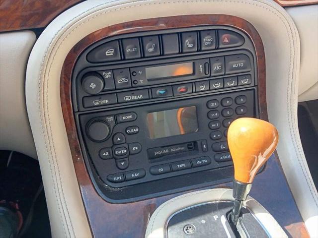 2000 Jaguar XJ Vanden Plas