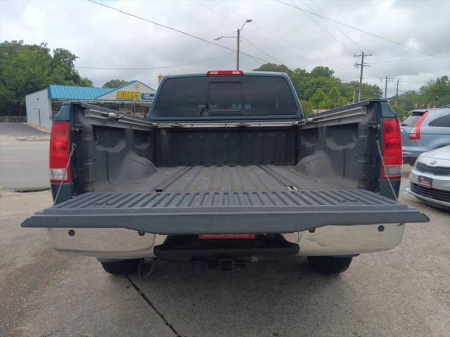 2005 Nissan Titan LE