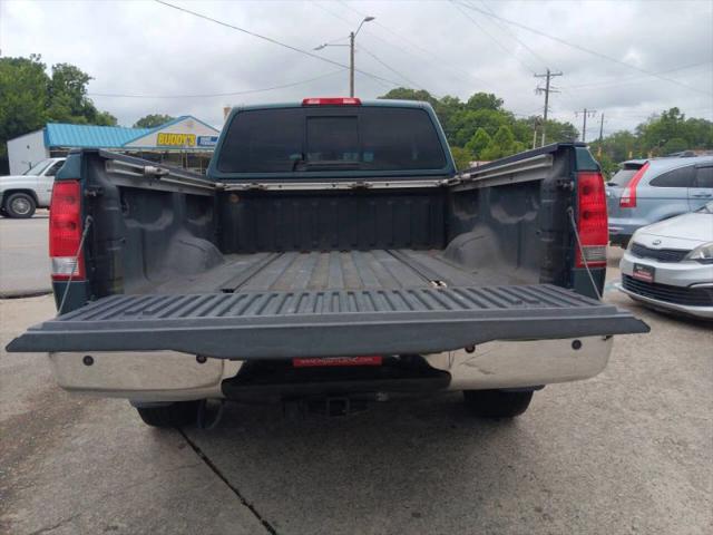 2005 Nissan Titan LE