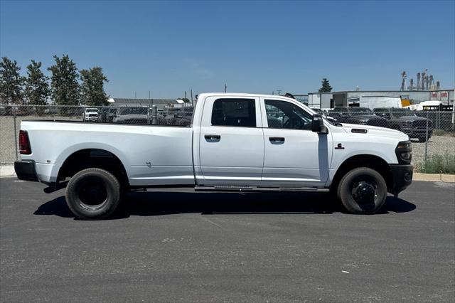 2026 RAM Ram 3500 RAM 3500 TRADESMAN CREW CAB 4X4 8 BOX